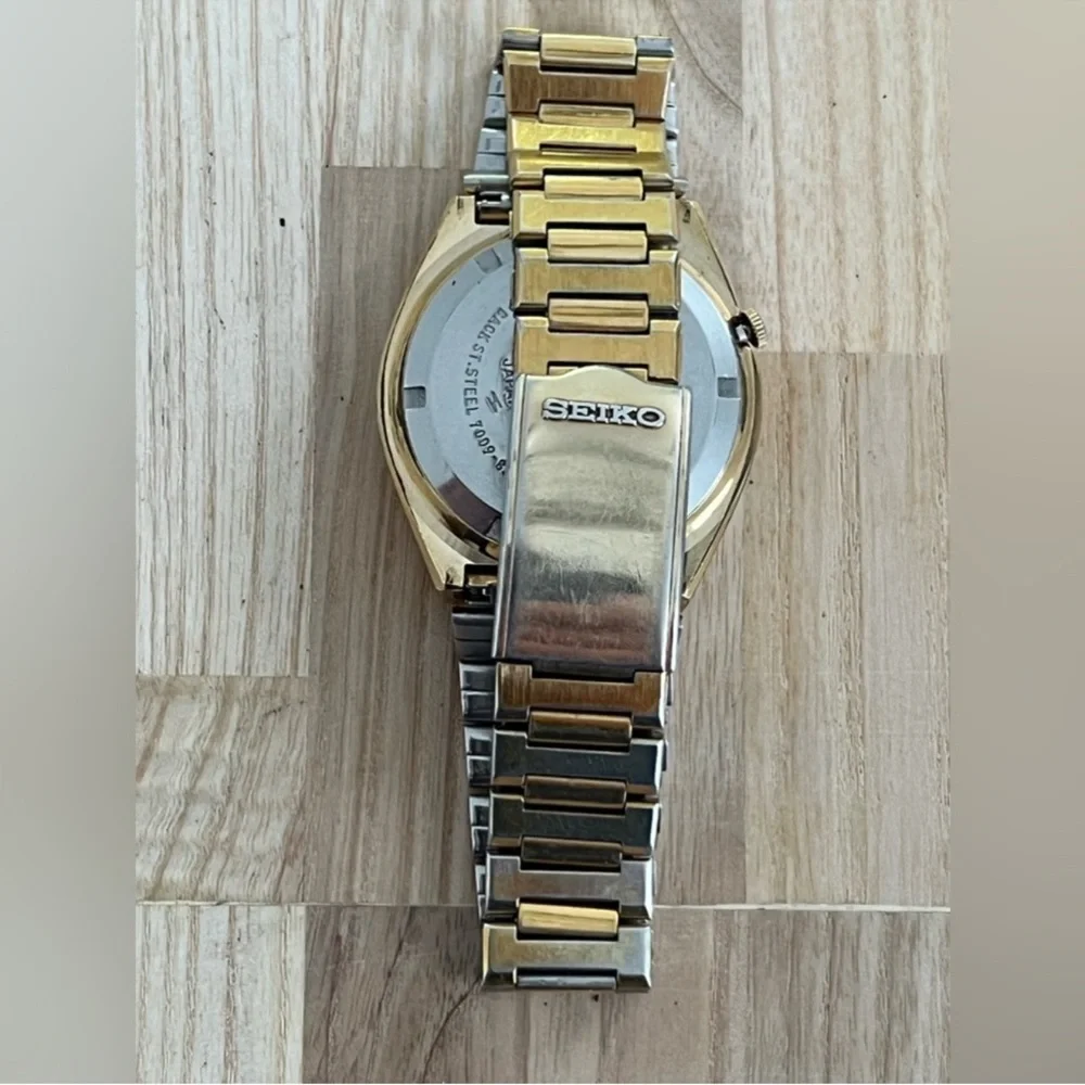 Seiko 5 Automatic Rare Vintage Men’s Watch Diamonds Burgundy Dial Gold Plated